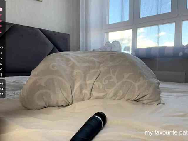 ClaireWobbe webcam