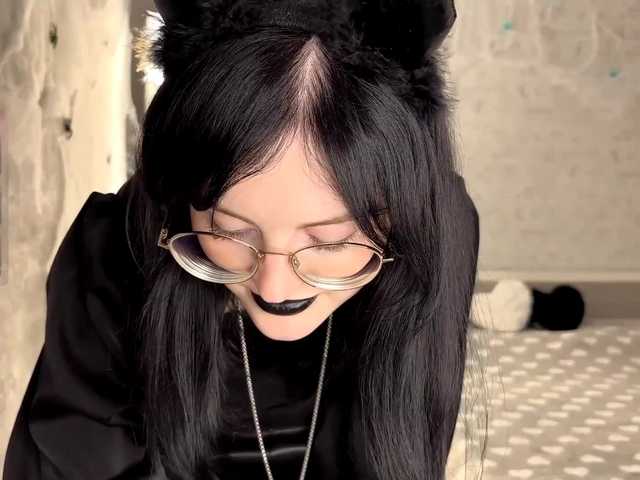  KittyNolick chat room