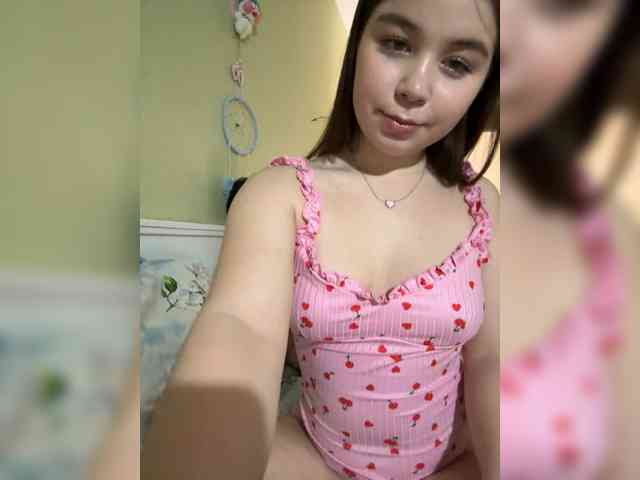 kikikiraa webcam