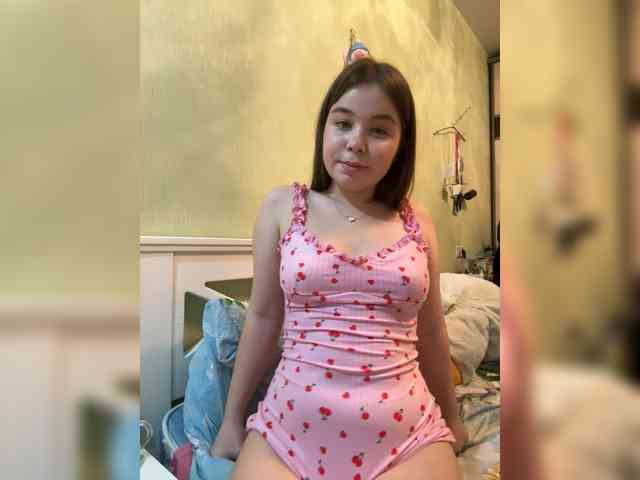 kikikiraa webcam