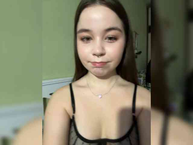 kikikiraa webcam