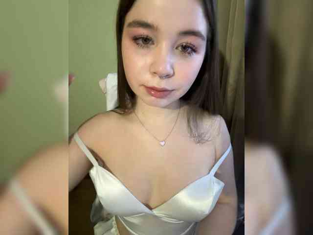 kikikiraa webcam