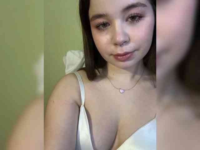 kikikiraa webcam