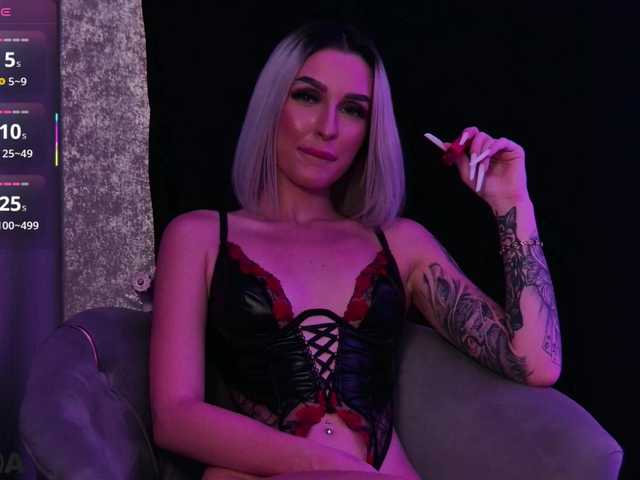  AriannaLure chat room