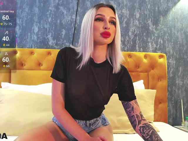 AriannaLure webcam