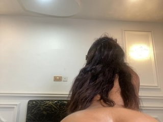 Zola_Nooryi Porn Show