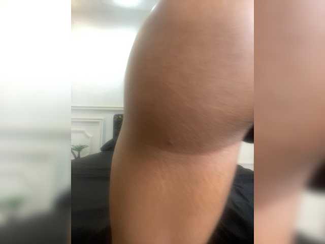 zolanooryi's BongaCams show and profile