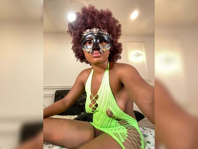 zolanooryi's BongaCams show and profile