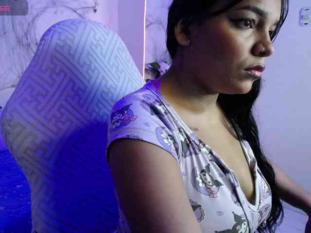 chloe-tgn webcam
