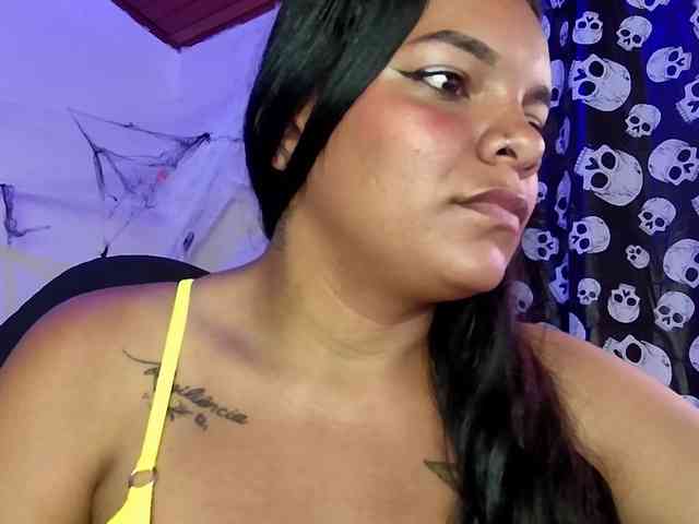 chloe-tgn webcam