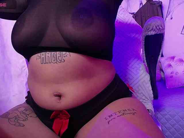 chloe-tgn webcam