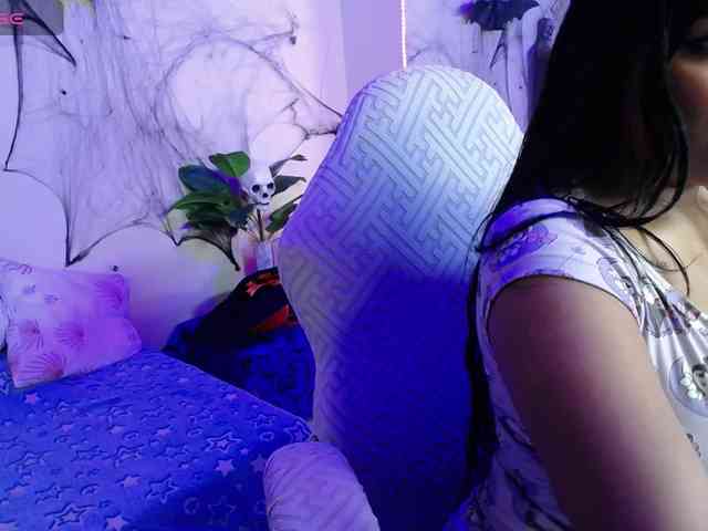 chloe-tgn webcam