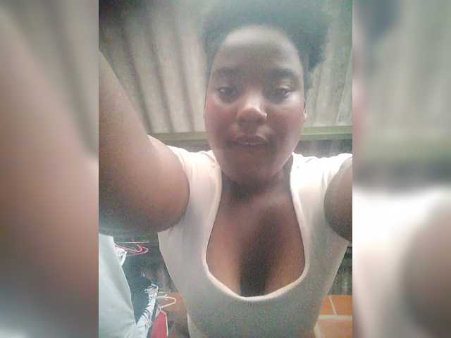 EmiliAddams from BongaCams