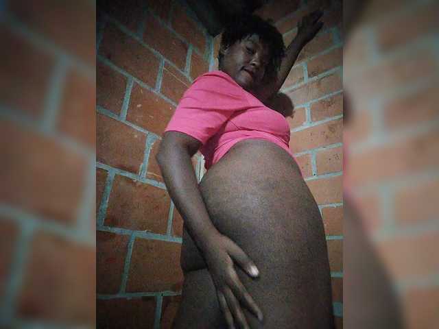 EmiliAddams webcam bongacams model stream image