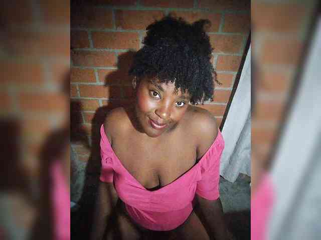 EmiliAddams webcam
