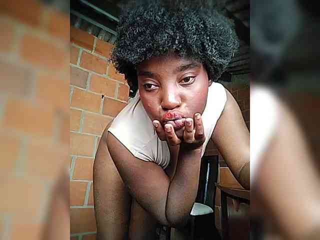 EmiliAddams EmiliAddams