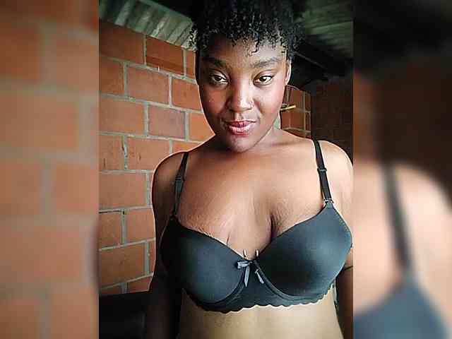 EmiliAddams EmiliAddams