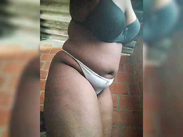 EmiliAddams webcam