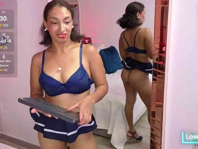 KatyMonrow webcam