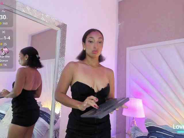 KatyMonrow webcam