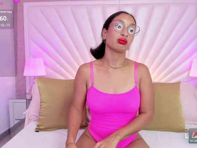 KatyMonrow webcam