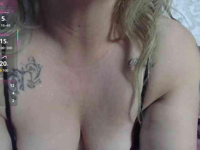 Abby-Blonde webcam