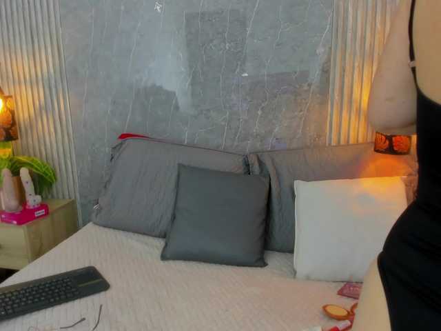 Emili-Hot webcam bongacams model stream image