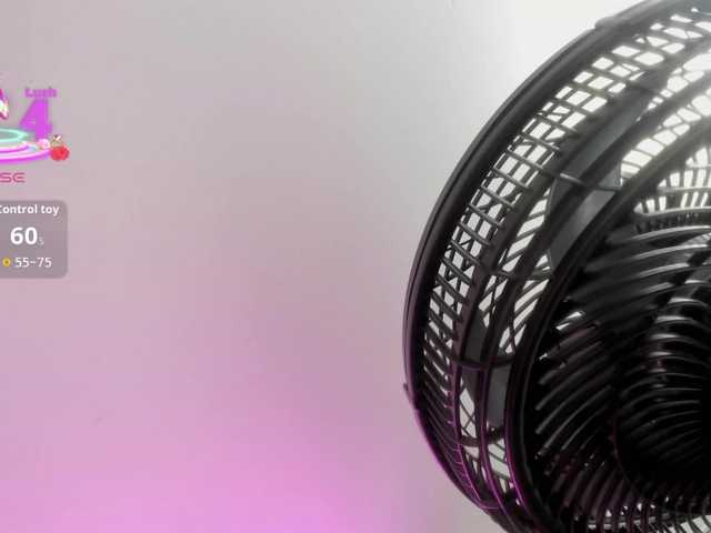 Emili-Hot's BongaCams show and profile