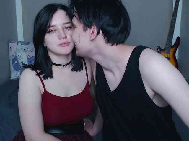 Модель: jackoffjillss