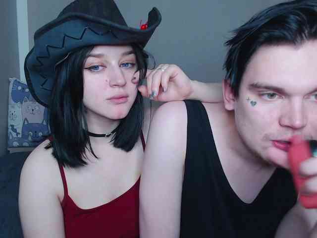 Модель: jackoffjillss