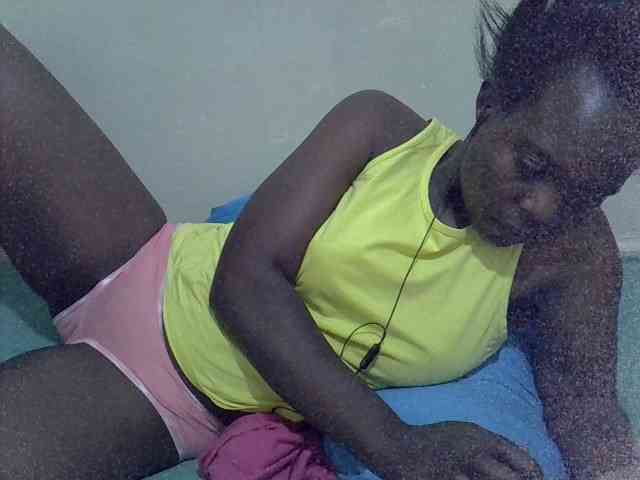 Prettiesweet webcam