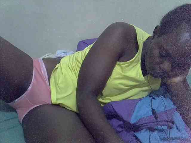 Prettiesweet webcam