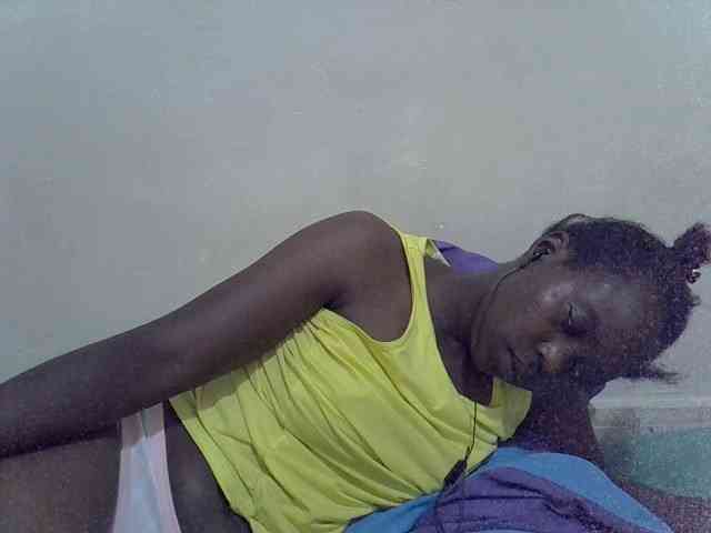 Prettiesweet webcam