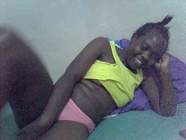 Prettiesweet webcam