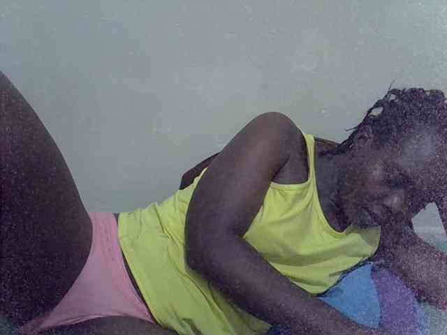 Prettiesweet webcam