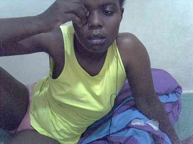 Prettiesweet webcam