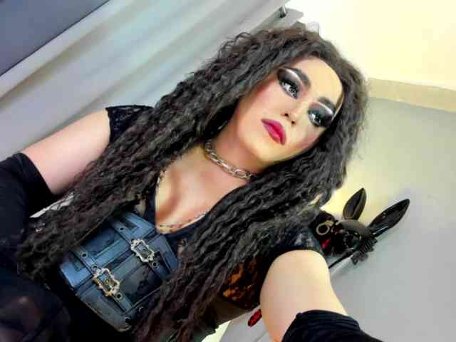 MistressSashaxxx... Live Webcam on BongaCams