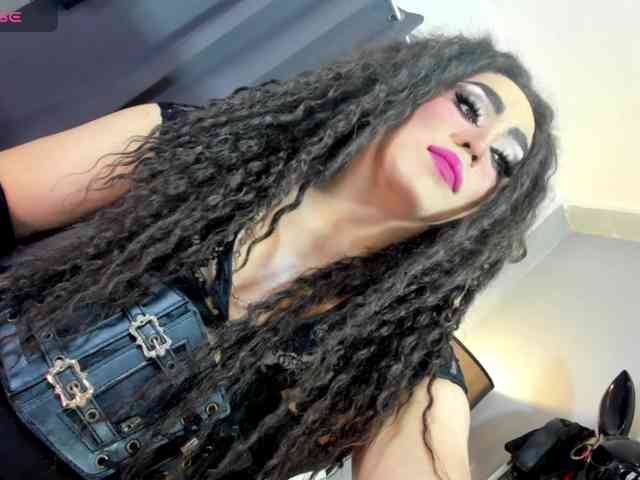 MistressSashaxxxx