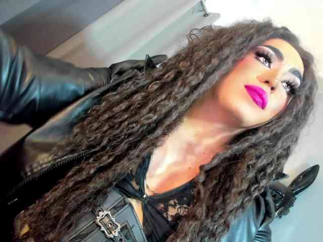 MistressSashaxxx... Live Webcam on BongaCams