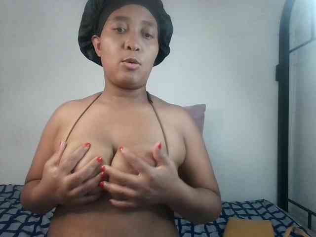 Browneyesxx webcam