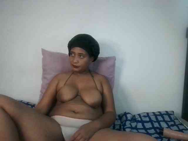 Browneyesxx webcam