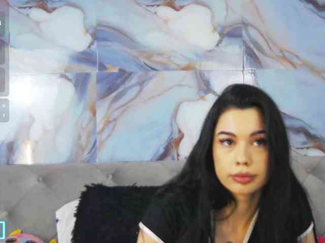 luluubloomm webcam