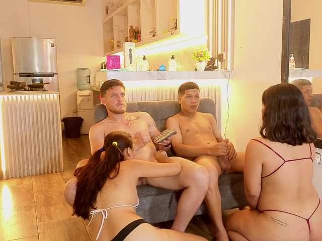 go to chat with Party-SwingerADS
