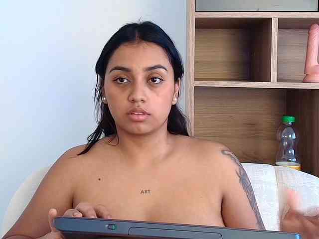 LiaMoon webcam