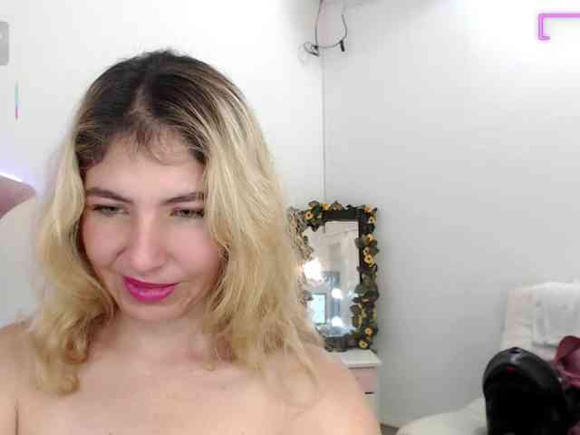 vanessa- Live Webcam on BongaCams
