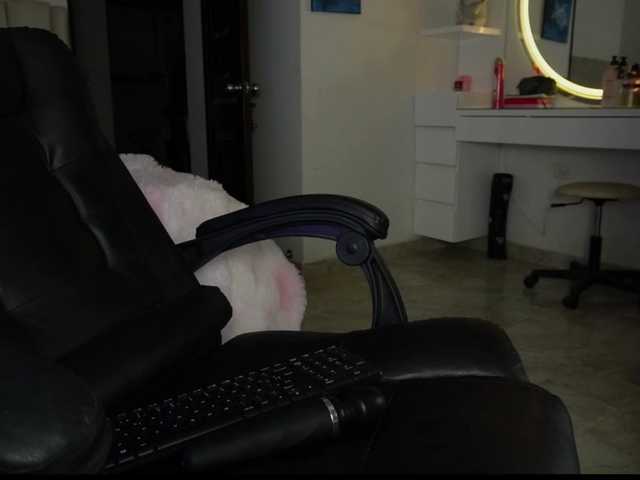 tammyleeXO's BongaCams show and profile