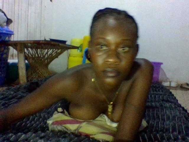 charmychassy27's BongaCams show and profile