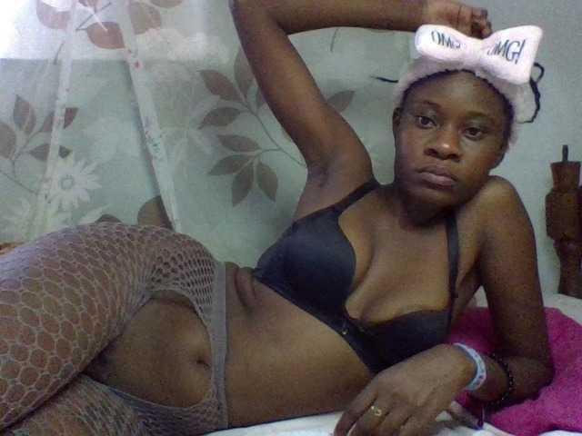 charmychassy27's BongaCams show and profile