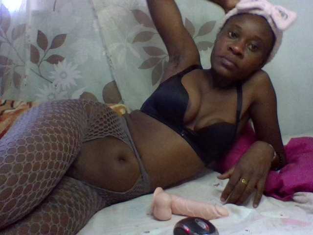 charmychassy27's BongaCams show and profile