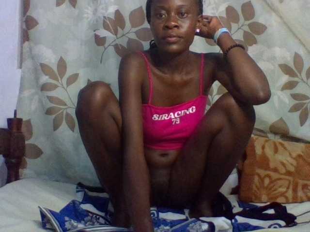 charmychassy27's BongaCams show and profile